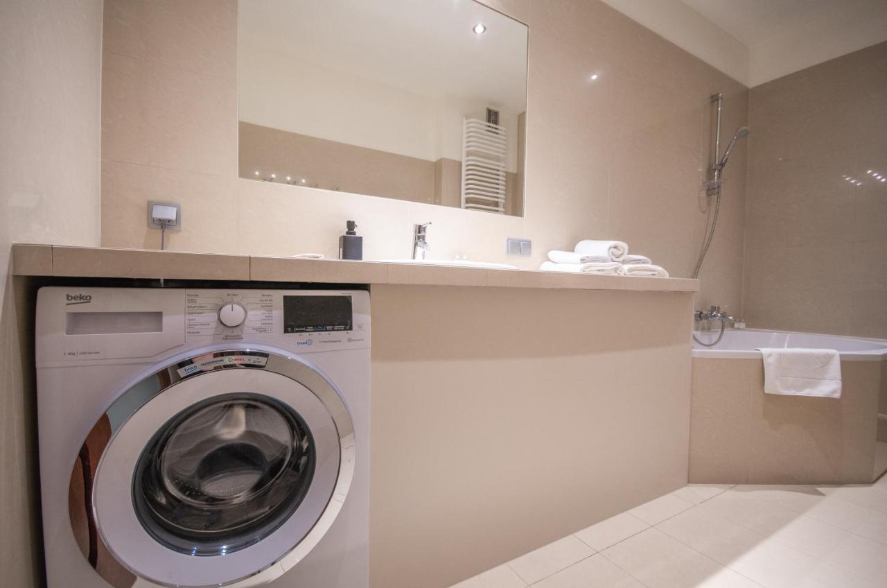 Inpoint Old Town Apartments Красков Екстериор снимка