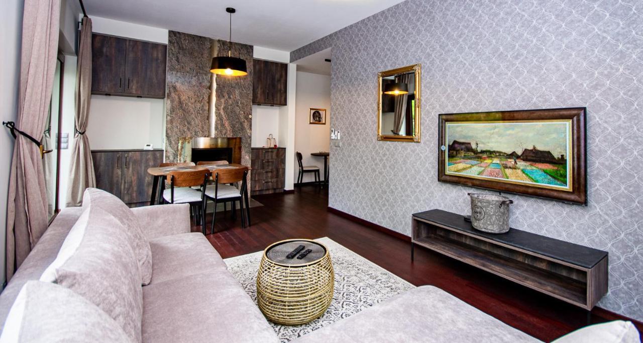 Inpoint Old Town Apartments Красков Екстериор снимка